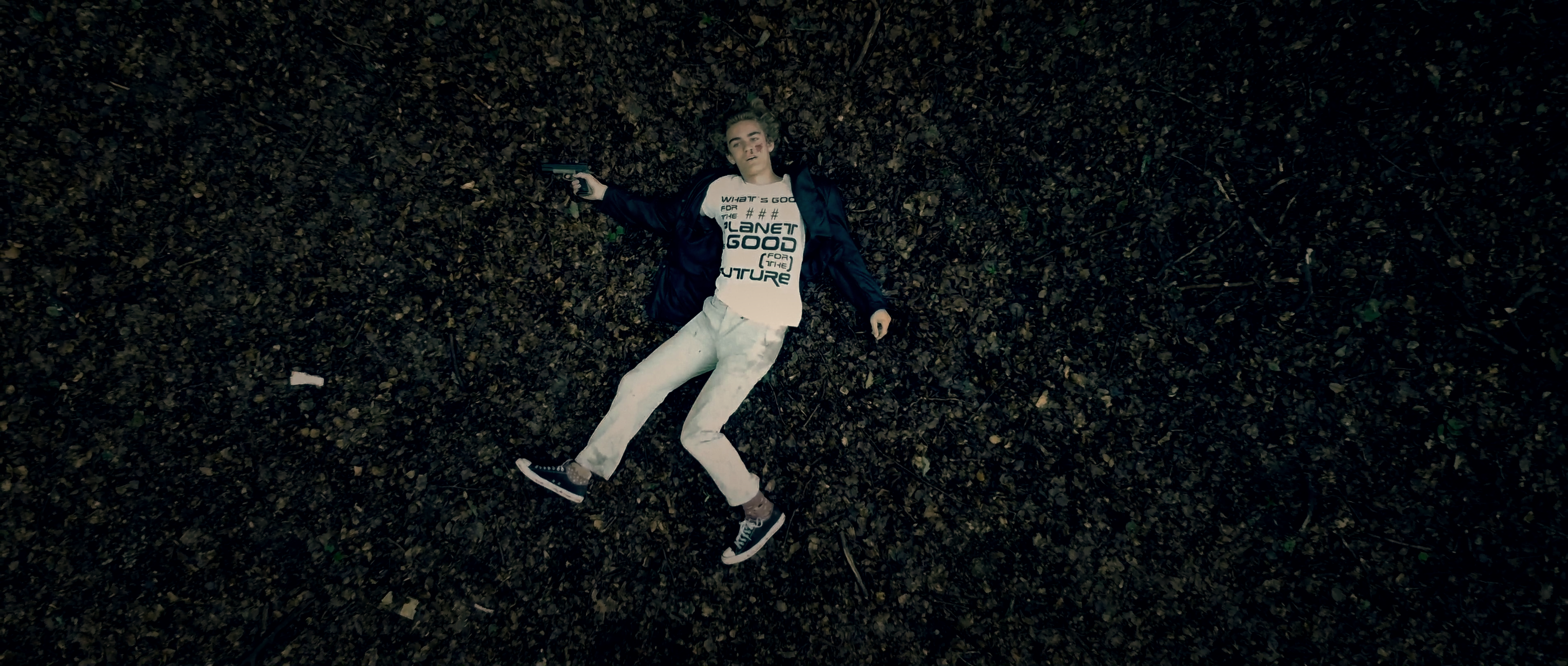 Still 08
